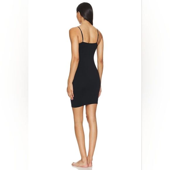 BLOW OUT FREE PEOPLE Seamless Mini Slip in Black **IR** - Picture 4 of 8